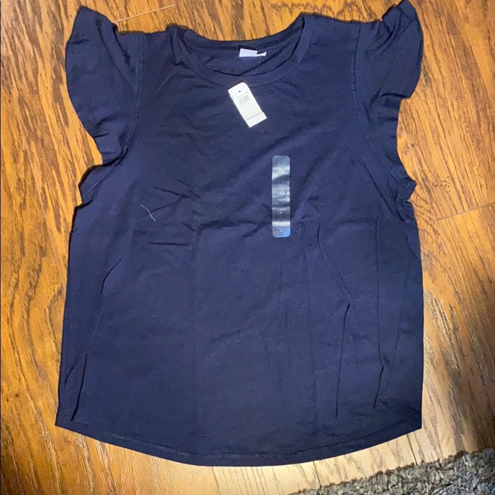 GAP ruffled shoulder shirt